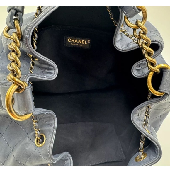 CHANEL CC LEATHER DRAWSTRING BAG - Picture 8 of 11